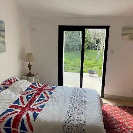 Maison En Bord De Riviere De Le Fenouiller