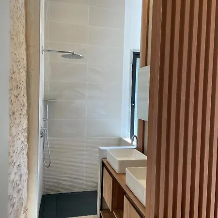 Maison En Bord De Riviere De Le Fenouiller