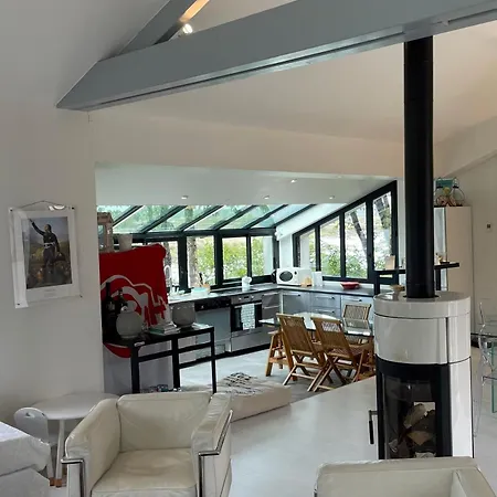 Maison En Bord De Riviere De Le Fenouiller