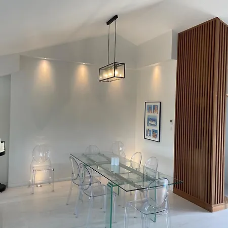 Maison En Bord De Riviere De Le Fenouiller