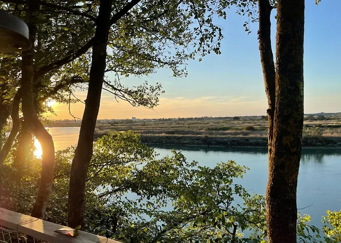 فيلة Maison En Bord De Riviere De *